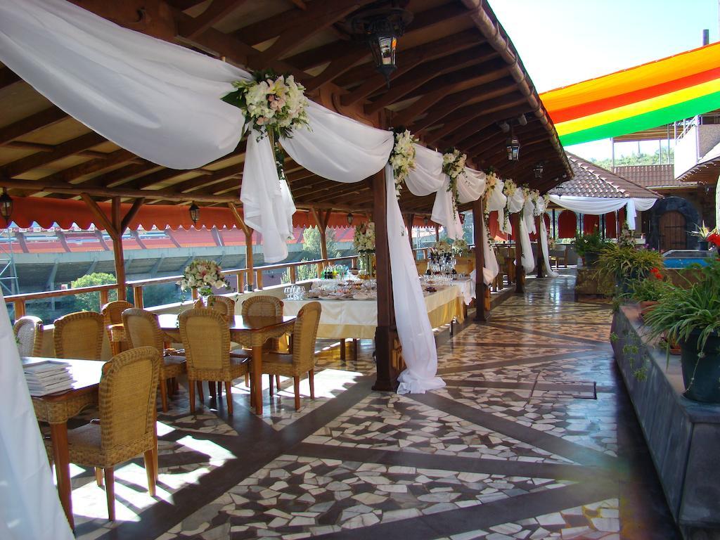 Nor Dzoraberd Hotel Complex Yerevan Exterior photo